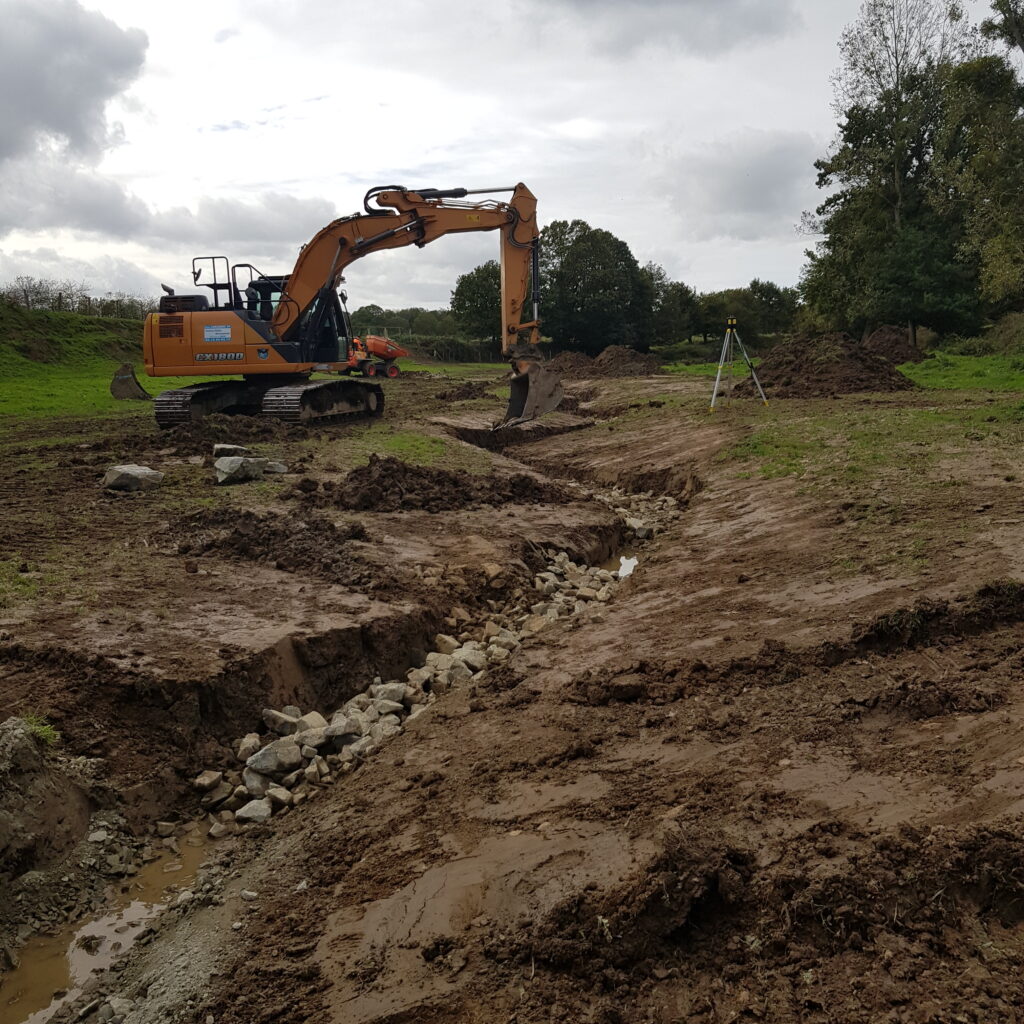 suivi et conseil de chantier de restauration, maitrise d'oeuvre et assistance à maitrise d'ouvrage aux gestionnaires par le bureau d'études Hydros Solutions spécialisé dans les milieux aquatiques en bretagne, normandie et pays de la loire